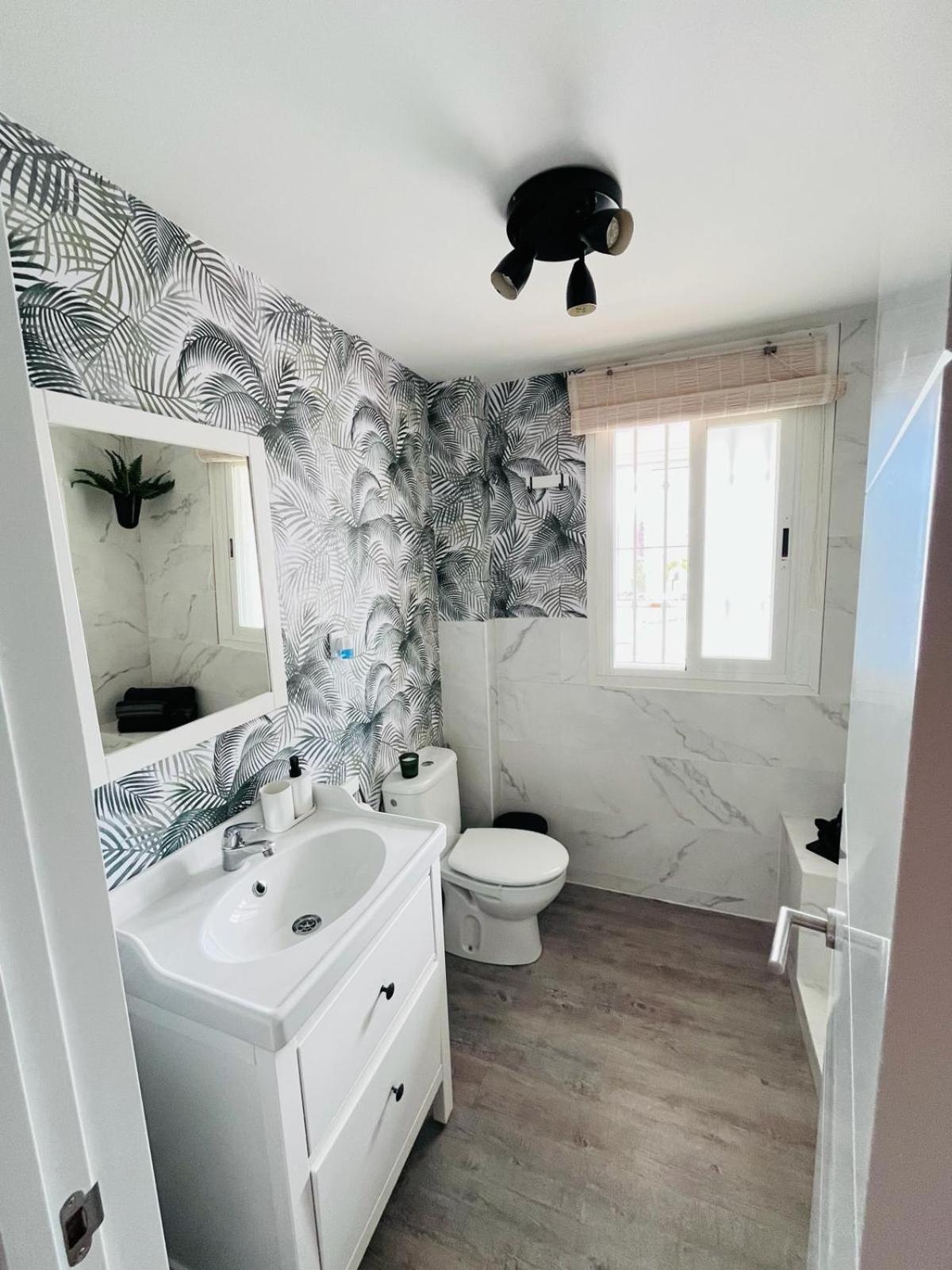 Apartamento Pueblo Evita Lägenhet Benalmádena Exteriör bild