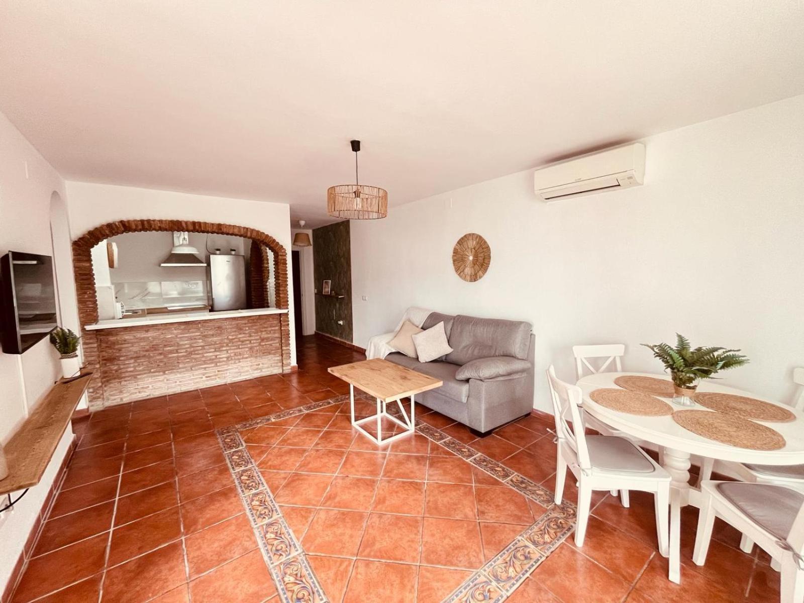Apartamento Pueblo Evita Lägenhet Benalmádena Exteriör bild